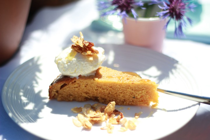 Polenta Cake with Greek Yoghurt Ice Cream