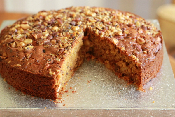 OO&L Spice Beetroot Cake